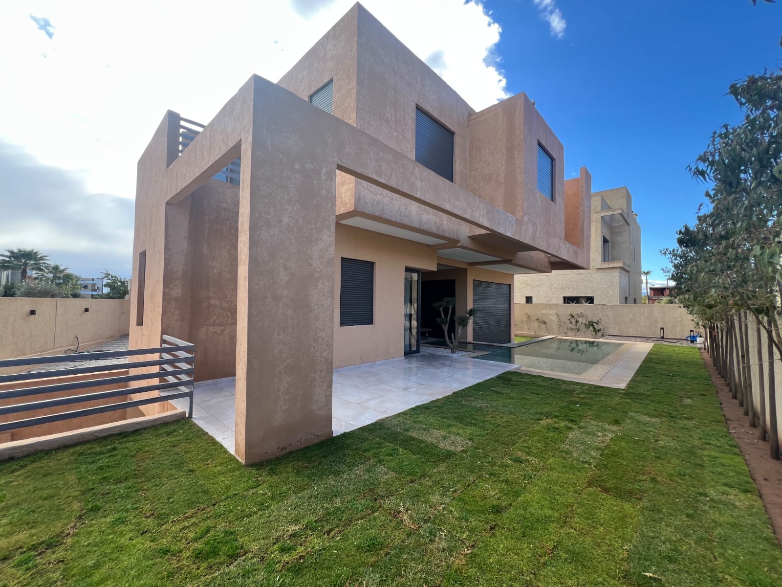 Travaux de finition villa à Myskz